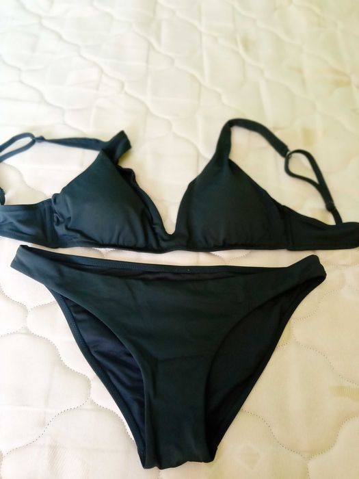 Дамски бански 2 броя. Размер S.