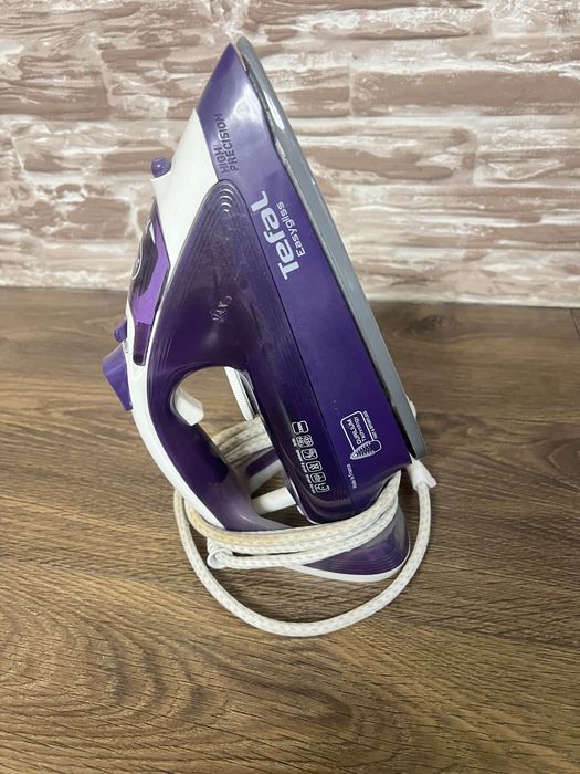Продам утюг tefal