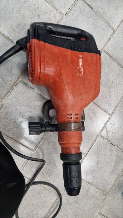 Мощен къртач Hilti Te 706