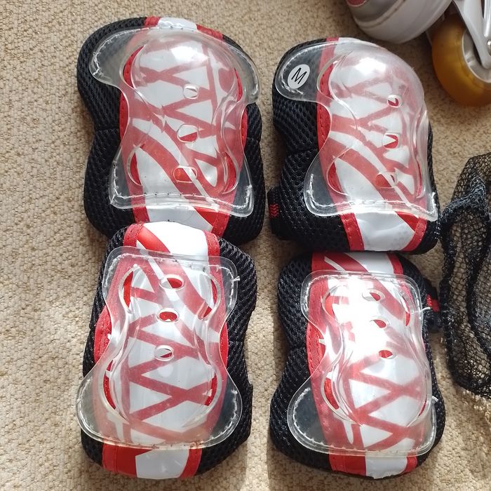 Ролики для девочек! Caroman! В хорошем состоянии!