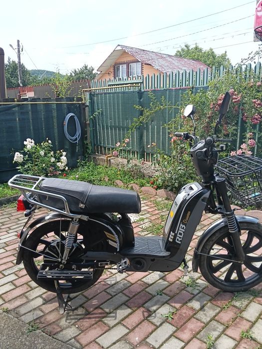 Motoscuter electric