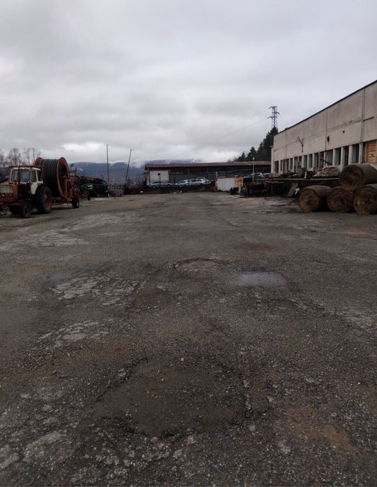 Продава се Промишлена сграда в Сапарева баня - 17000 кв.м за 33 €/кв.м - Снимка #3