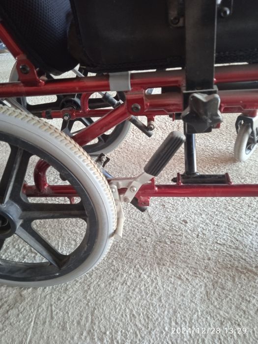 продаю коляску в хорошем состояний