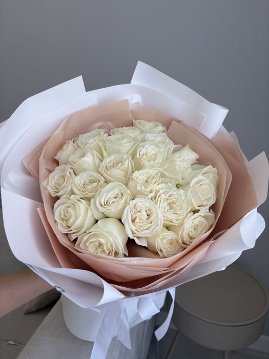 Букет из белых роз