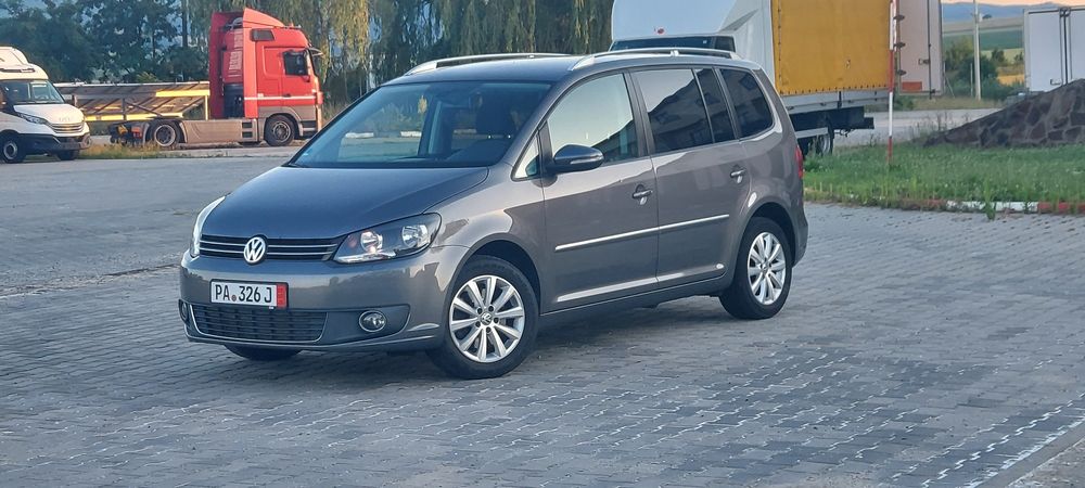 VOLKSWAGEN Touran 2012 — imagine 2