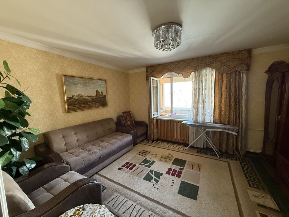 Bobur ko’cha 3-7-9 kvartira ijaraga beriladi. Srochna bezmakler