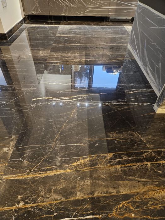 Marmura,travertin,onix,granit,andezit,quartz