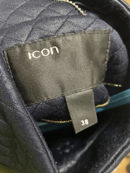 Плащ в хорошем состоянии