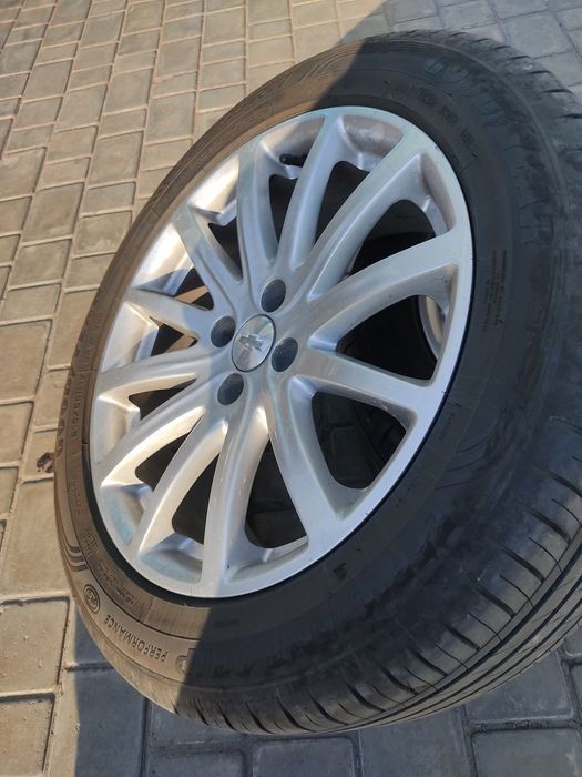 Cobalt R17 diska balon sotiladi  spitsa shirokiy
