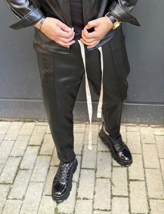 Pantaloni Piele cu șireturi lungi! Calitate premium!