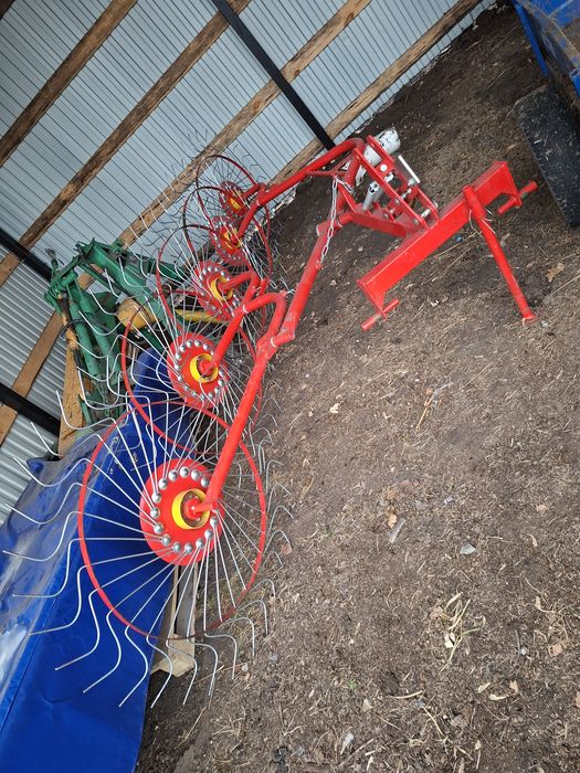 Продам грабли ворошилки.