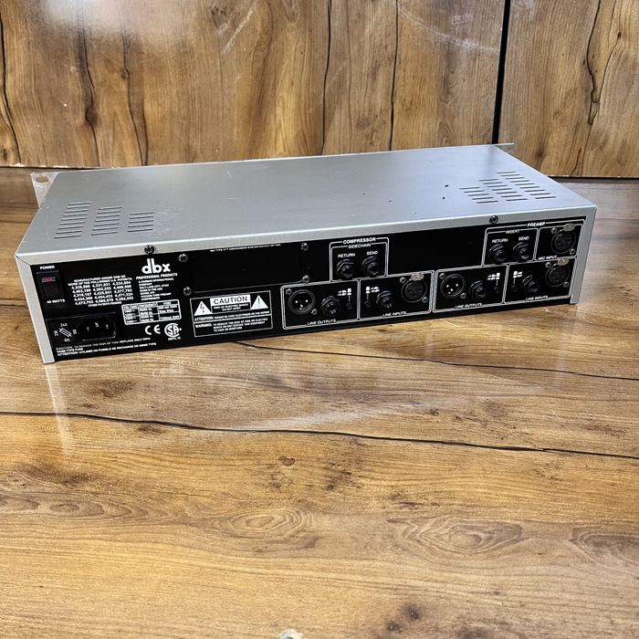 Dbx 576 проф микрофонный предусилитель