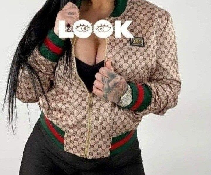 Jacheta Gucci new collection, cod scanabil, saculet, etichetă