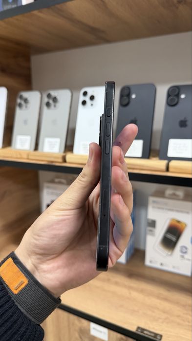 iPhone 16 128GB