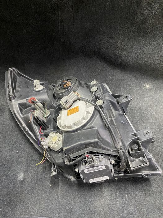 Фары Ниссан Эльгранд