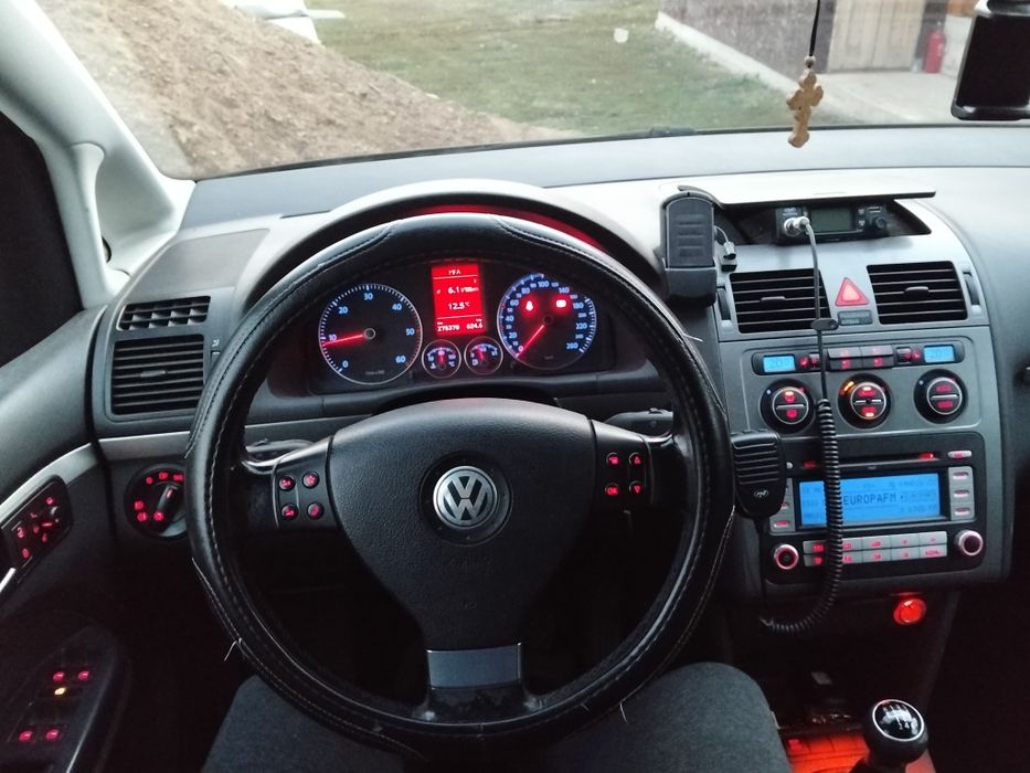 VOLKSWAGEN Touran 2008 — imagine 5
