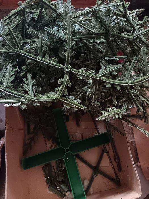 Ёлка из полиэтилена