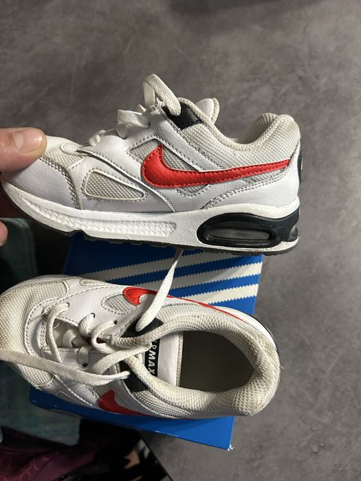 Vand adidasi copii (Adidas Nike Air Jordan)