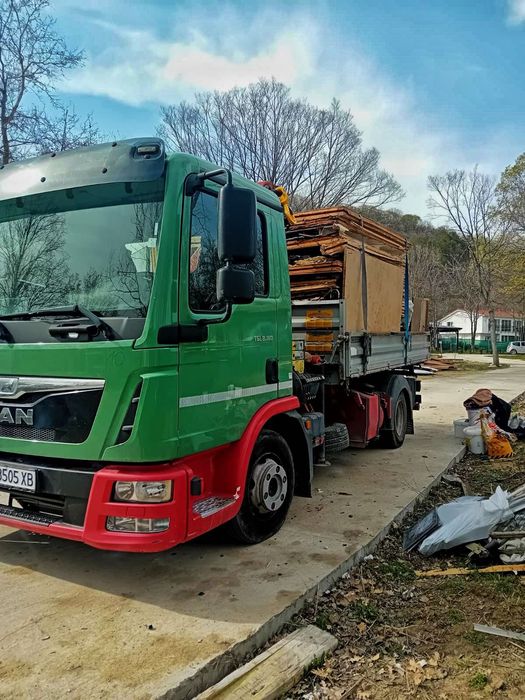 Транспортни услуги - Камион самосвал - тристранен с кран – гр. Варна