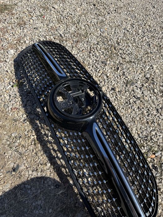 Предна решетка Mercedes AMG