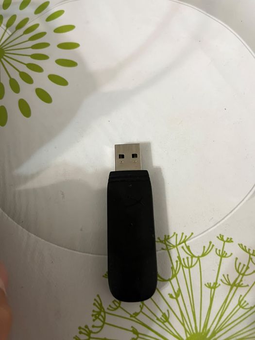Продам наушник HyperX