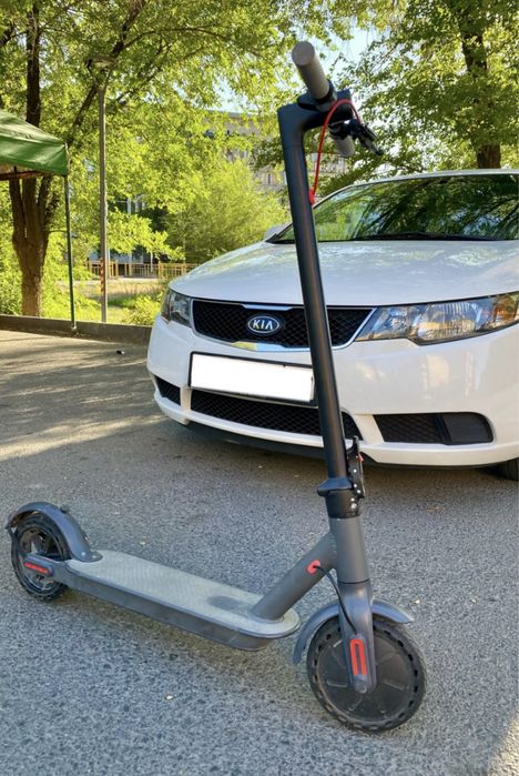 Электросамокат Xiaomi Mi Electric Scooter 1S