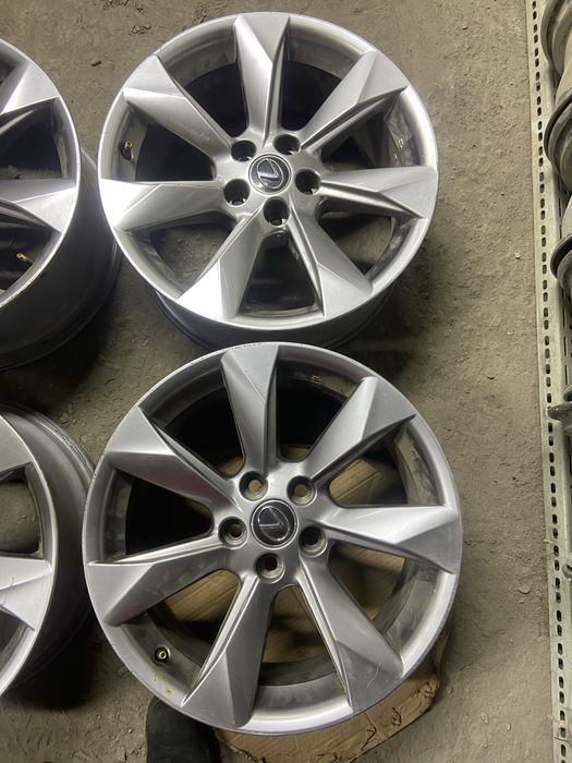 Комплект оригинальные диски Лексус NX RX R18.