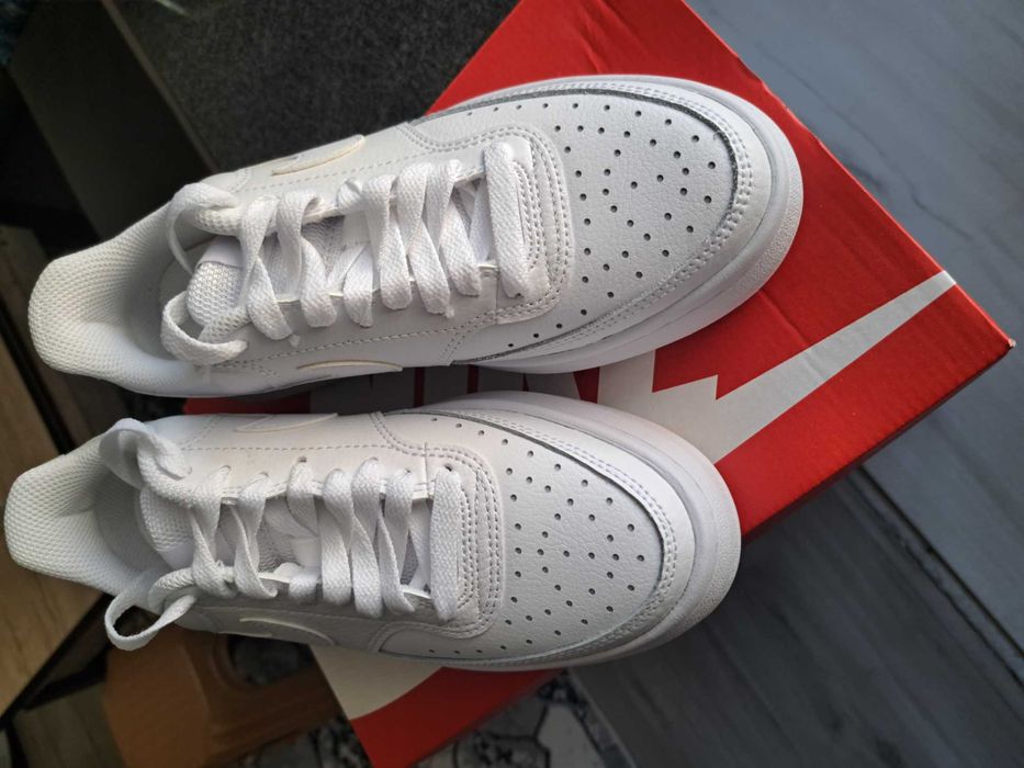 Нови маратонки Nike