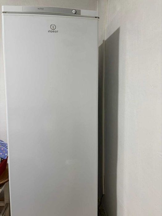 Морозильная камера Indesit