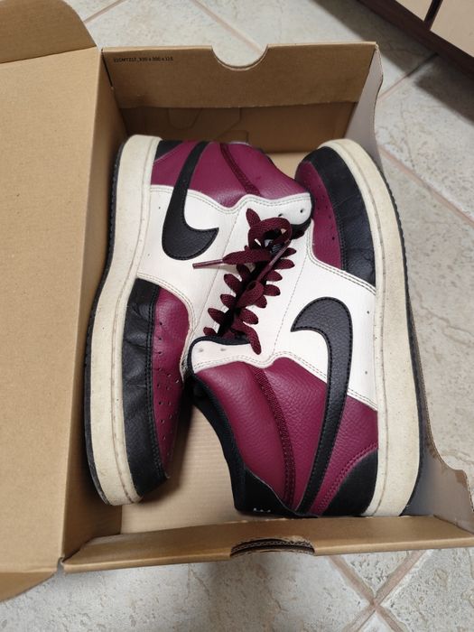 Високи кожени кецове Nike court vision mid nn