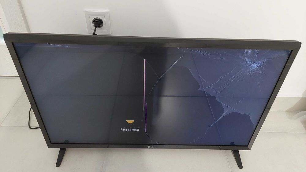 Televizor LG 32LK510BPLD ecran spart
