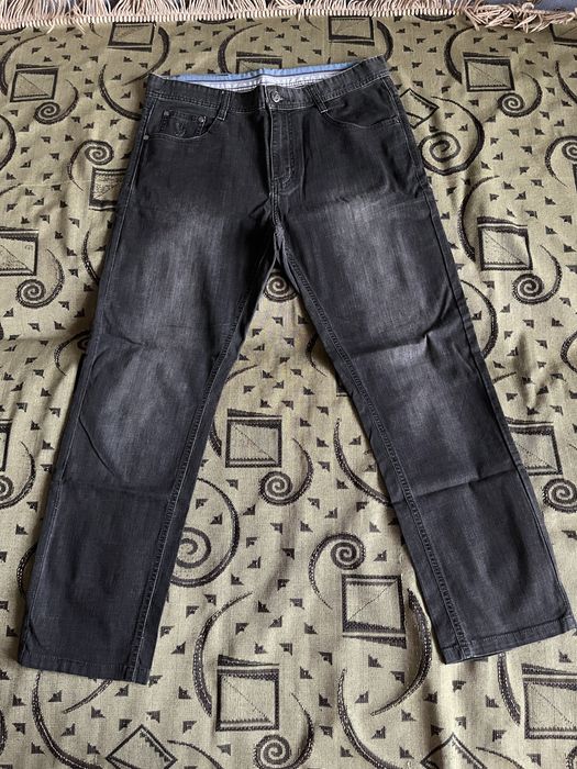Продам мужские  джинсы