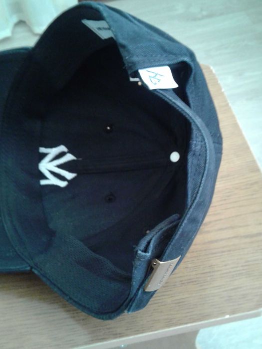 Продам бейсболку