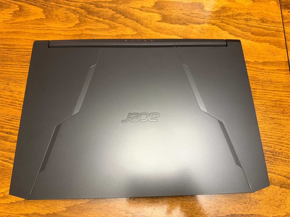 Продавам Acer Nitro 5 AN515-45 – Ryzen 9 5900HX / RTX 3080 / 32GB RAM / 1TB SSD / 144Hz