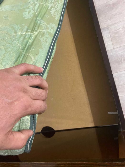 Продам кровать , находиться на Цемпоселке