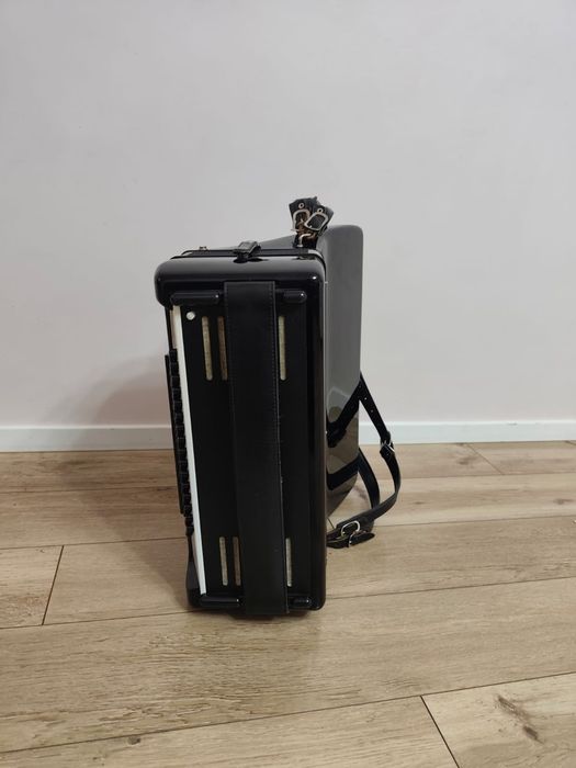 Acordeon HOHNER de vanzare