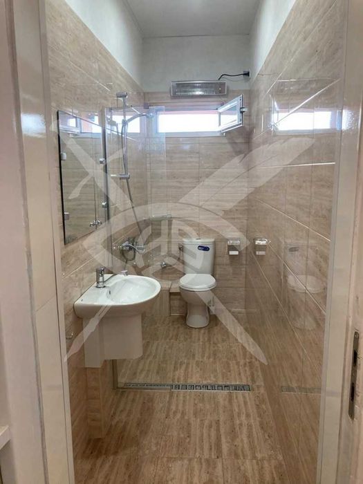 Дава се под наем Двустаен апартамент в София, Център - 80 кв.м за 877.71 € - Снимка #13