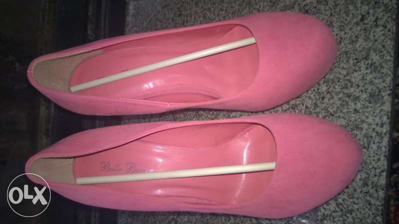 Дамски обувки с висок ток