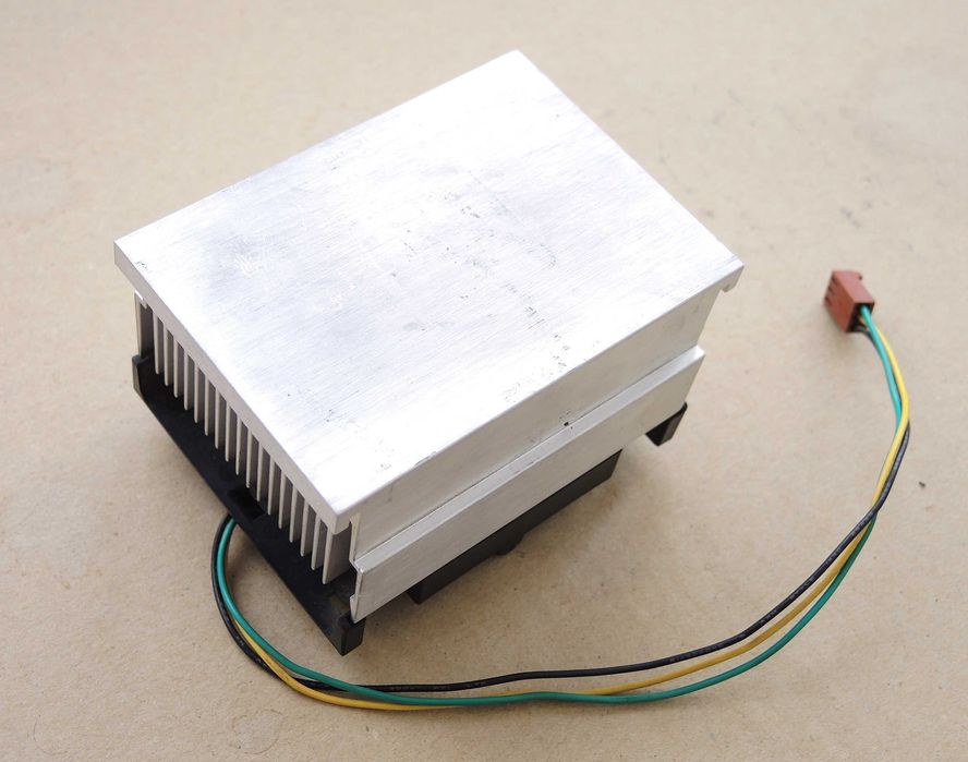 Intel Socket 423 Box Cooler Testat