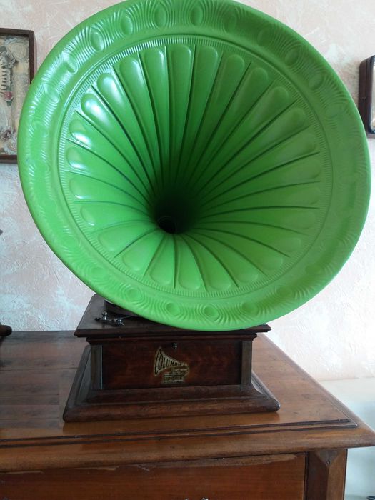 Грамофон с фуния Columbia ок. 1910 г.