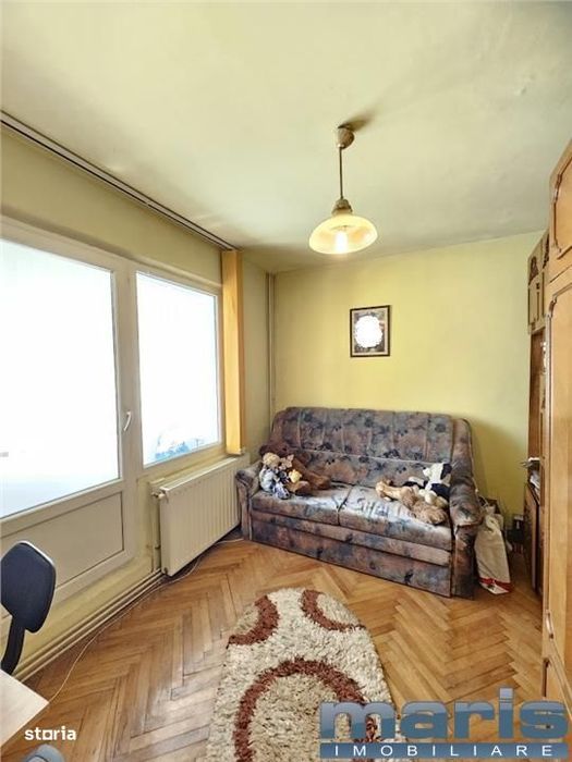 Apartament 3 camere etaj 3 cu 2 bai in Tudor Pandurilor