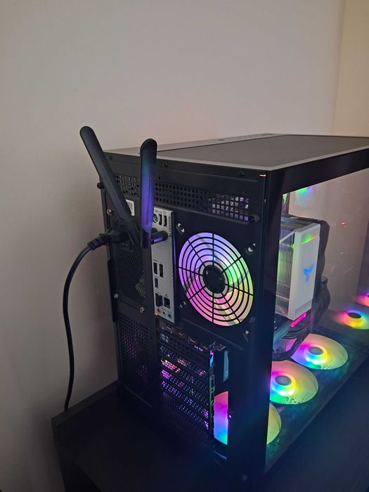НОВО! Мощен геймърски компютър с 3070, i5 12400f, 32гб RAM и nvme ssd m2 wd sn770