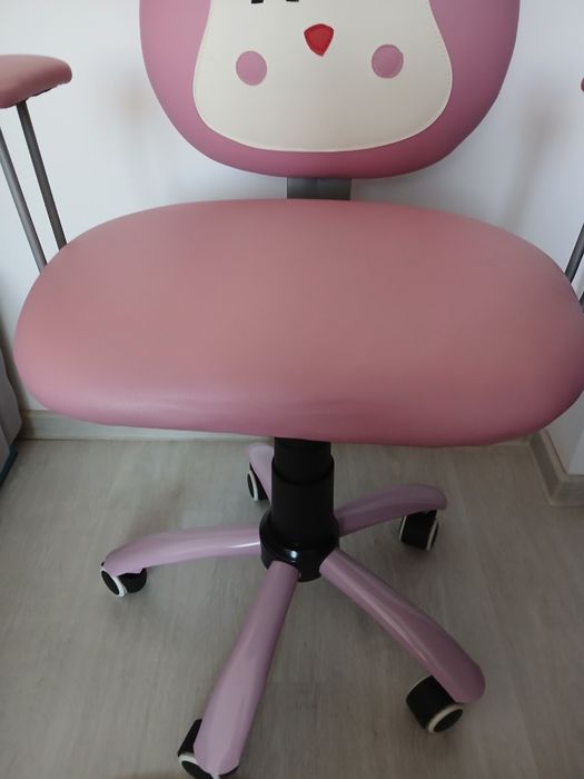 Vând scaun de birou Kitty roz copii