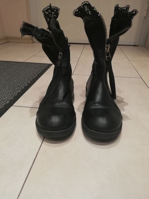 Боти от естествена кожа