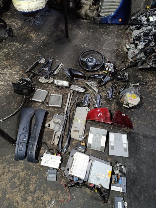 Запчасти на Ауди А8D3 из Германии