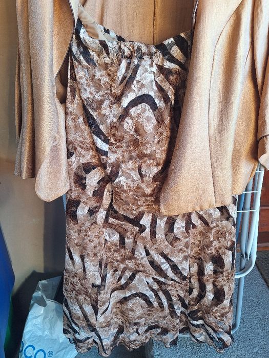 Costum damă de ocazie