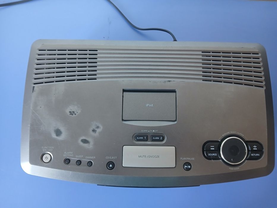 Denon S-52 Docking Ipod , radio AM-FM cu CD  , Internet  Radio