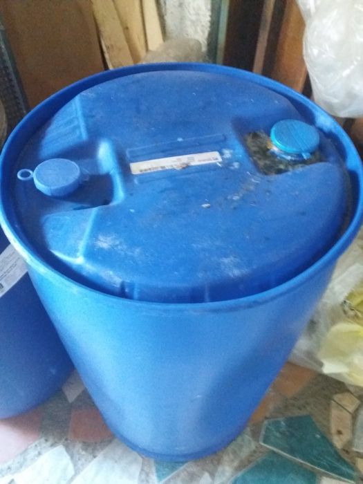 Продам пластиковые бочки