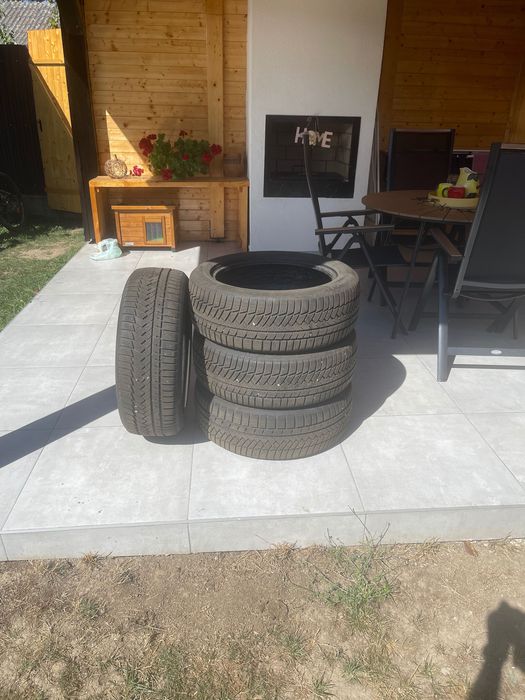 Vand anvelope iarnă Continental  WinterContact 215/55 R18 – DOT 2022
