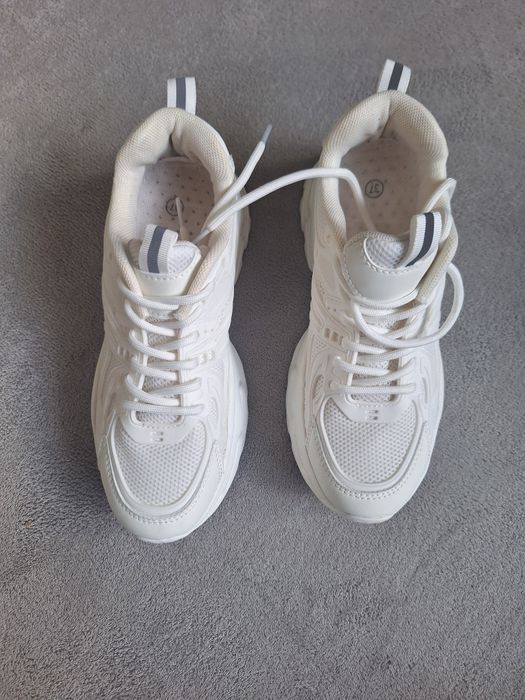 Дамски скинърси ! deezee Нови !